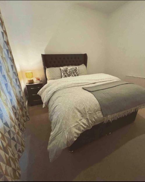 Two Bedroom Apartment In Лондон Экстерьер фото